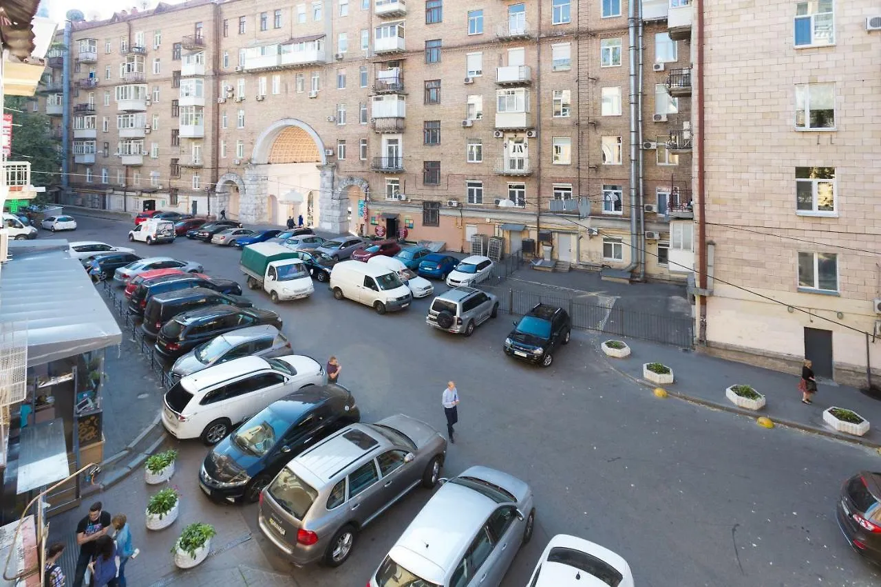 קייב Apartments On Independence Square